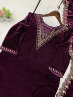 Sequin embroidered velvet kurta pant set with dupatta - KUR-002 - image 2